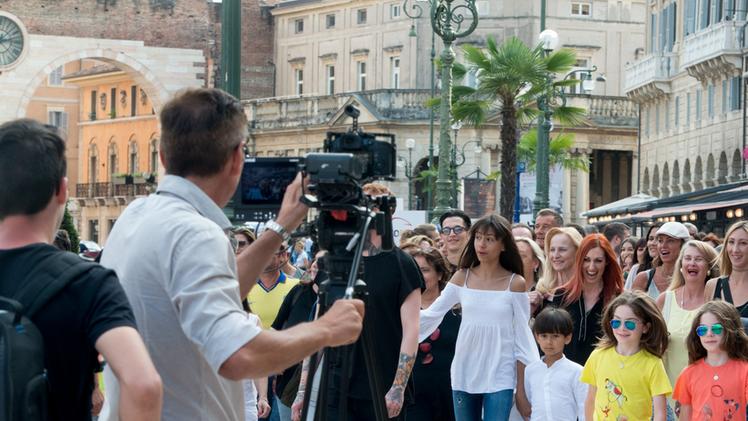 A Verona arriva la troupe di Netflix, ma la città è da sempre un set apprezzato dai registi