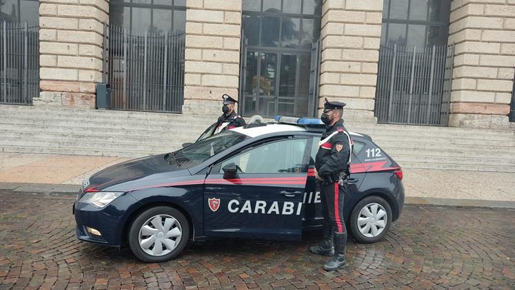 I carabinieri davanti alla Gran Guardia