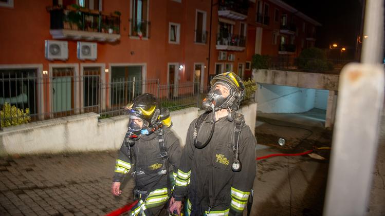 I vigili del fuoco sul posto (foto Marchiori)