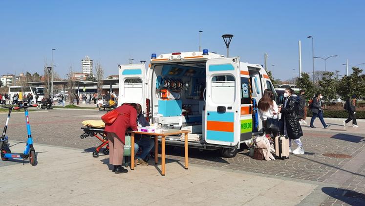 Punto tamponi Ulss 9 a Porta Nuova per i profughi ucraini (foto Bazzanella)