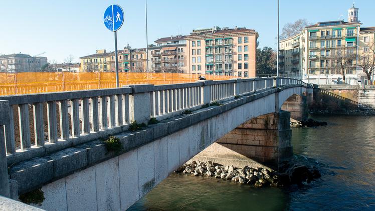 Il cantiere su Ponte Nuovo