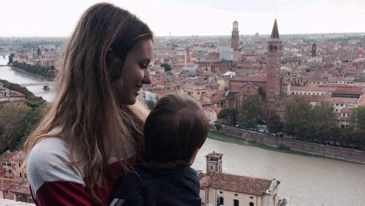 Carol col figlioletto a Castel San Pietro