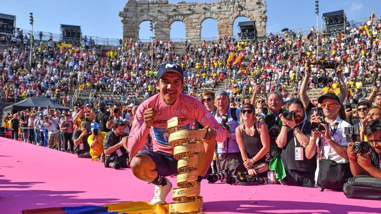 Richard Carapaz conquista il Giro in Arena nel 2019