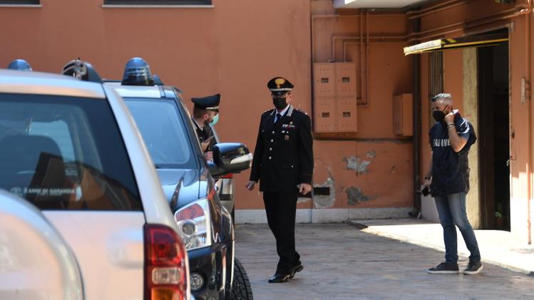 Carabinieri sul luogo della tragedia FOTOSERVIZIO  LUIGI  PECORA