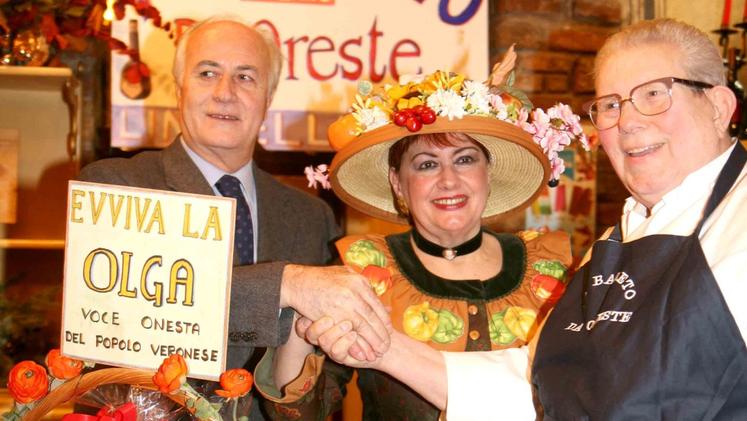 23 dicembre 2008: la festa della Olga al 12 Apostoli con Silvino Gonzato, Giorgio Gioco e  gli attori del teatro Estravagario