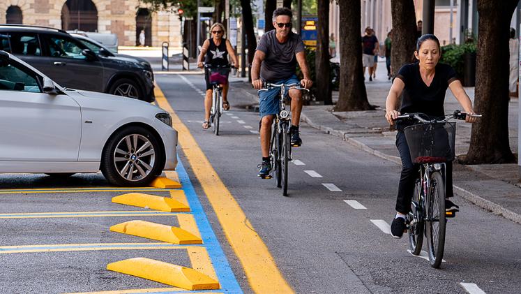 I limitatori di parcheggio installati in Corso Porta Nuova