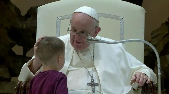 Il Papa con il bimbo