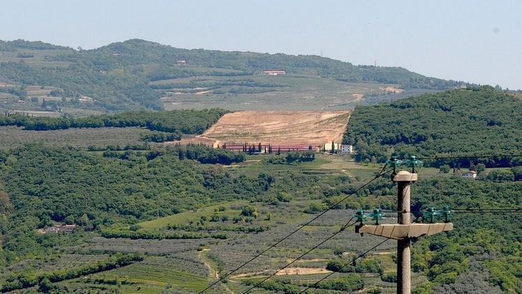 Lo sbancamento della Marseghina, sopra Santa Maria in Stelle, visto dalle Torricelle