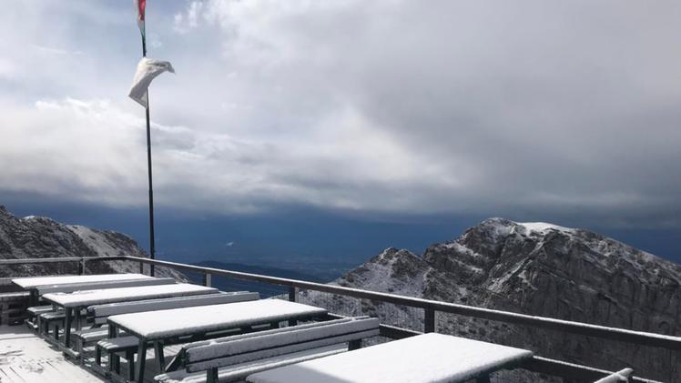 La neve sul Baldo (Foto pagina Fb Rifugio Telegrafo)