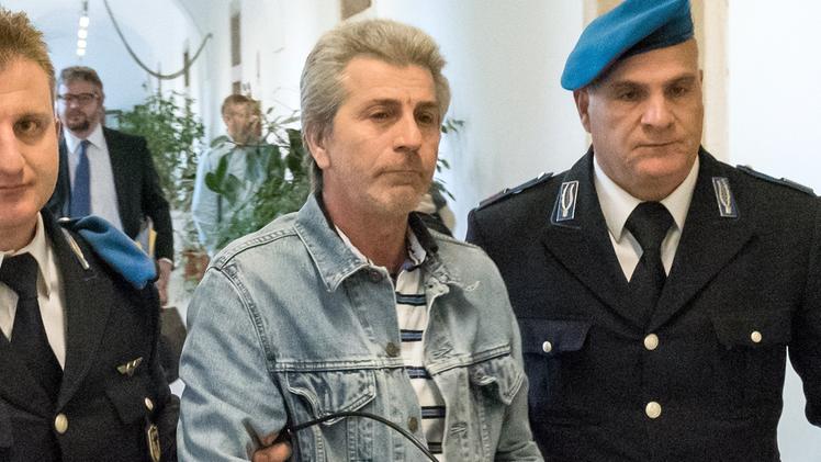 Filippo Manzo, condannato per aver ucciso, nel 2015, Martino Mazza, 48 anni e il figlio Pietro di soli 24