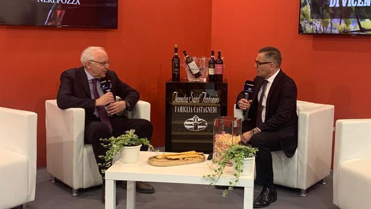 Il prefetto Donato Cafagna con il direttore de L'Arena, Massimo Mamoli